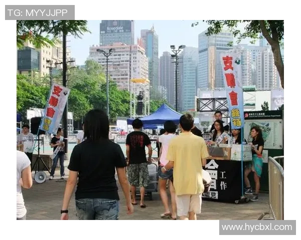 足球门意外坠落致学生不幸身亡引发社会广泛关注与反思